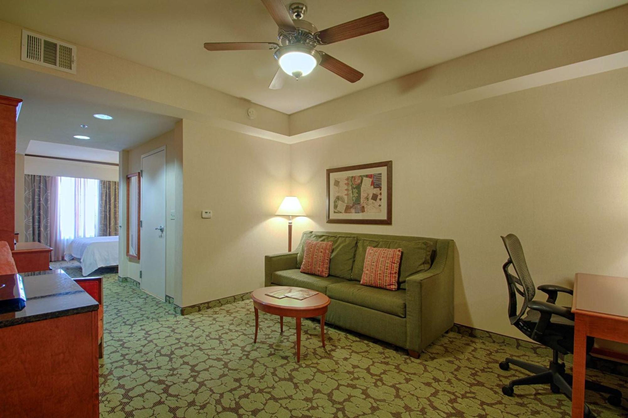 Hilton Garden Inn Las Vegas Strip South Exterior photo